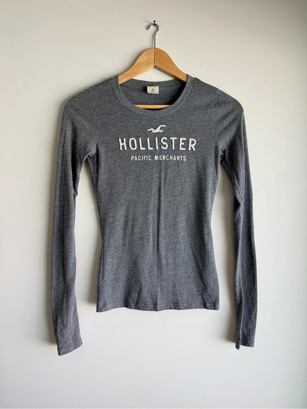 Hollister Gray Embroidered Logo Long Sleeve Top XS Y2K